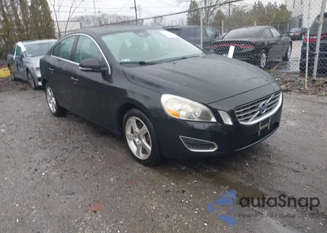 2013 Volvo S60 T5 из США, поврежденный, VIN YV1612FH8D2227201